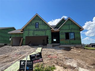1825 Silver Maple Drive, Norwalk, IA 50211
