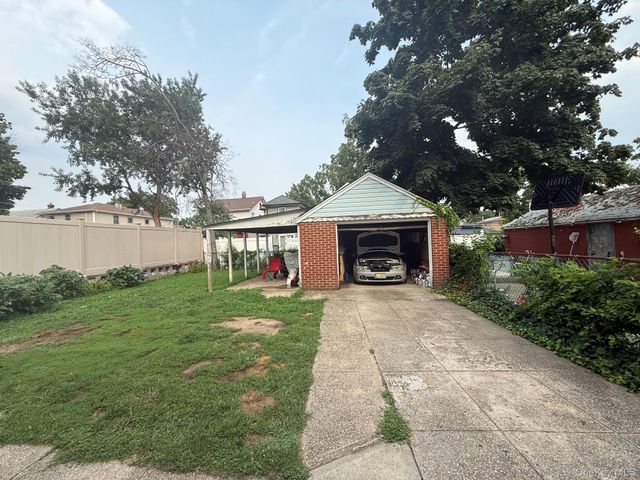 13619 220th Place, Springfield Gardens, NY 11413