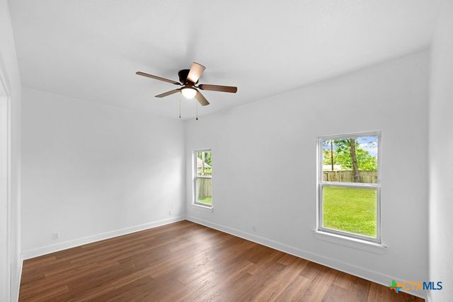607 W 3rd Street, Eddy, TX 76524