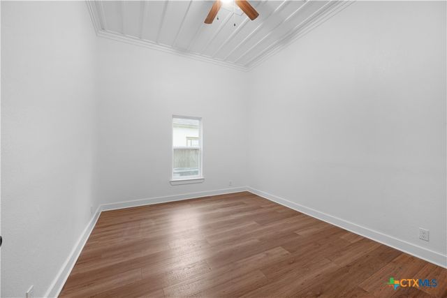 607 W 3rd Street, Eddy, TX 76524