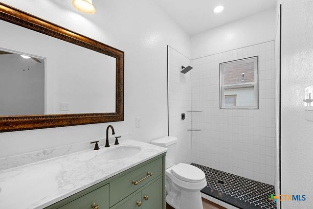 607 W 3rd Street, Eddy, TX 76524