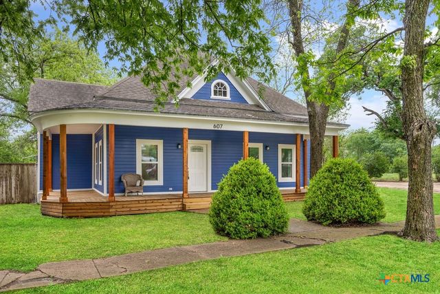 607 W 3rd Street, Eddy, TX 76524