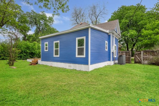 607 W 3rd Street, Eddy, TX 76524