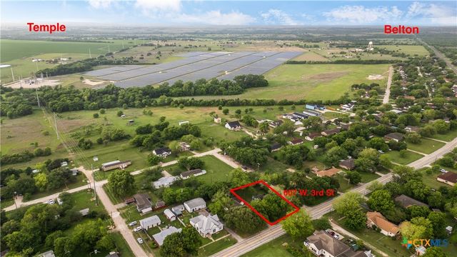 607 W 3rd Street, Eddy, TX 76524