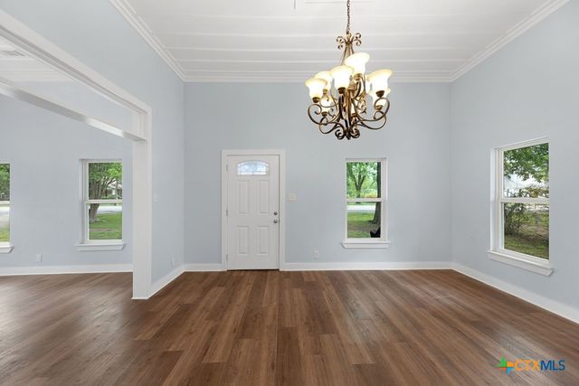 607 W 3rd Street, Eddy, TX 76524