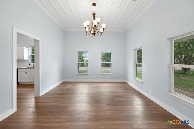 607 W 3rd Street, Eddy, TX 76524