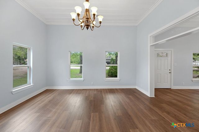 607 W 3rd Street, Eddy, TX 76524