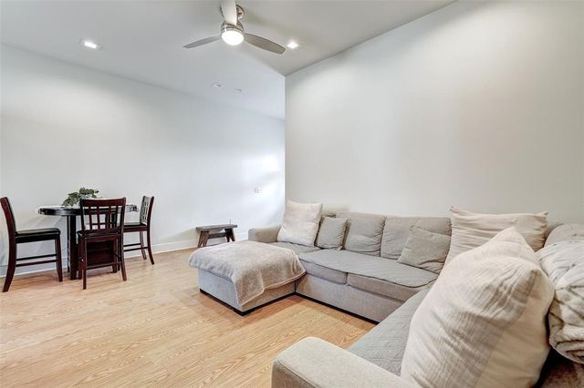 2400 Louis Henna BLVD 305, Round Rock, TX 78664