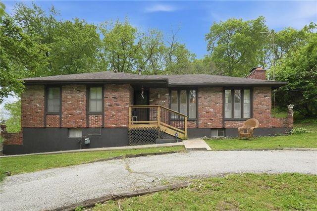 2905 Linden Road, Kansas City, KS 66106