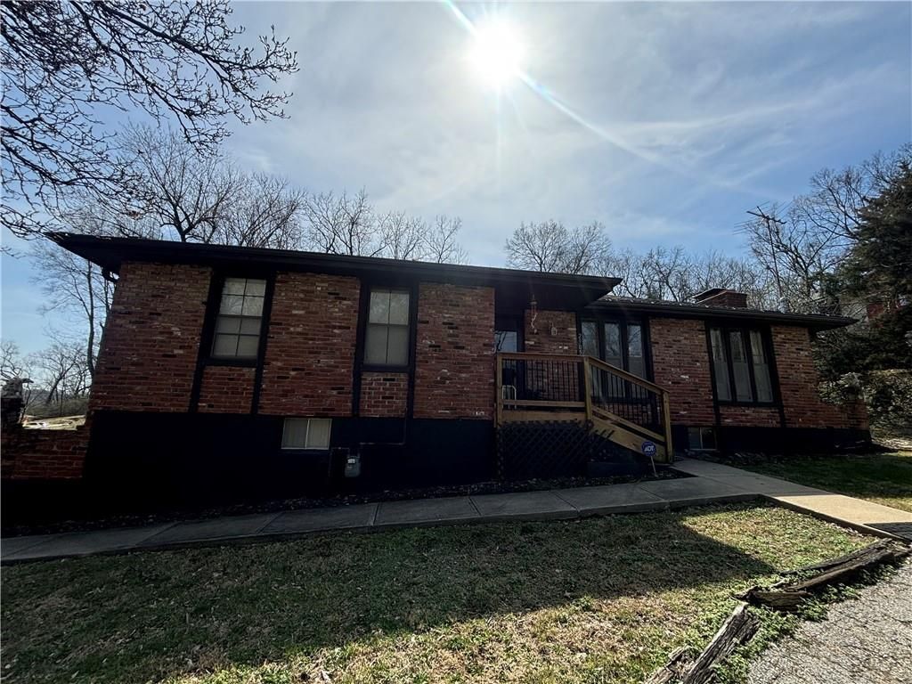 2905 Linden Road, Kansas City, KS 66106