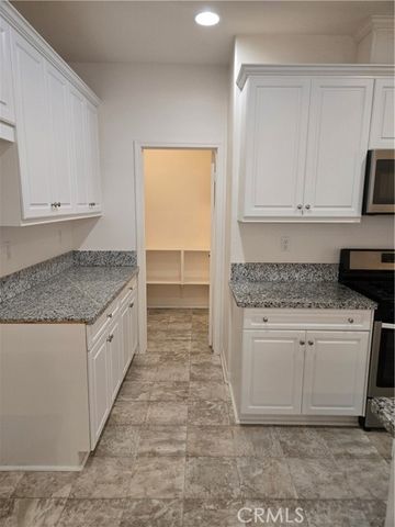 11014 Via Del Corso, Riverside, CA 92505