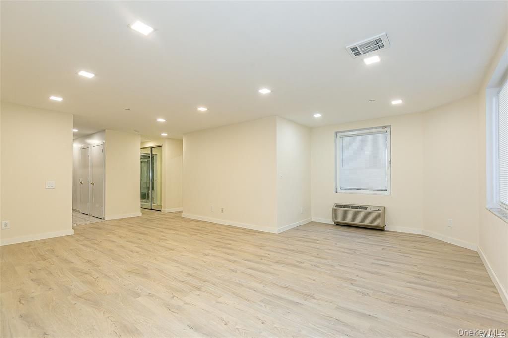 100 Great Neck Road 1A, Great Neck, NY 11021 — photo 2