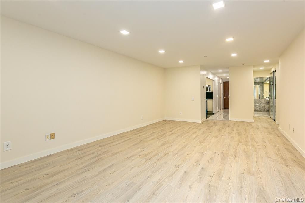 100 Great Neck Road 1A, Great Neck, NY 11021 — photo 3