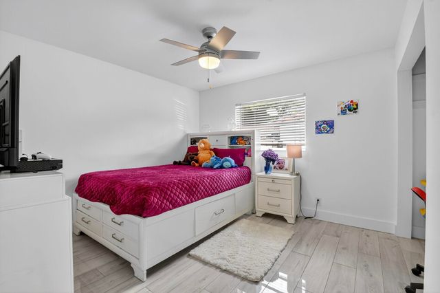 449 SW 4th Avenue, Boynton Beach, FL 33435