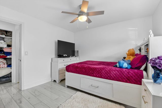 449 SW 4th Avenue, Boynton Beach, FL 33435