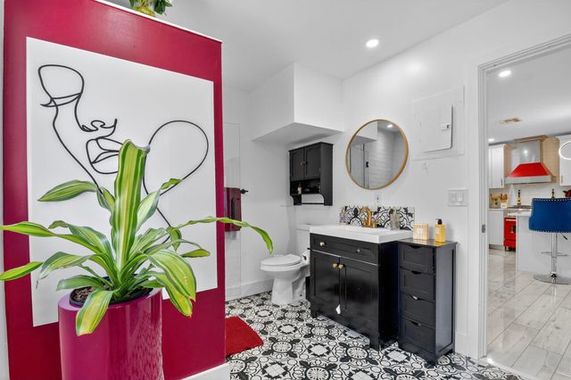 449 SW 4th Avenue, Boynton Beach, FL 33435