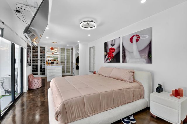 449 SW 4th Avenue, Boynton Beach, FL 33435