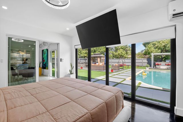 449 SW 4th Avenue, Boynton Beach, FL 33435