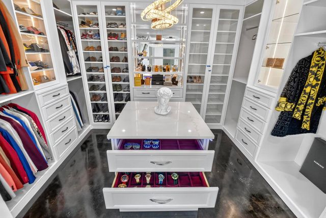 449 SW 4th Avenue, Boynton Beach, FL 33435