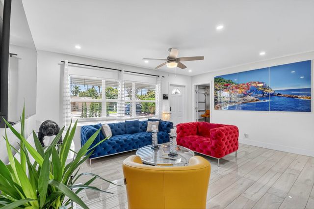 449 SW 4th Avenue, Boynton Beach, FL 33435