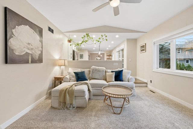 5 Ramsgate Circle, Madison, WI 53717