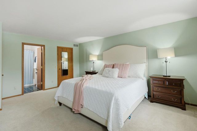 5 Ramsgate Circle, Madison, WI 53717