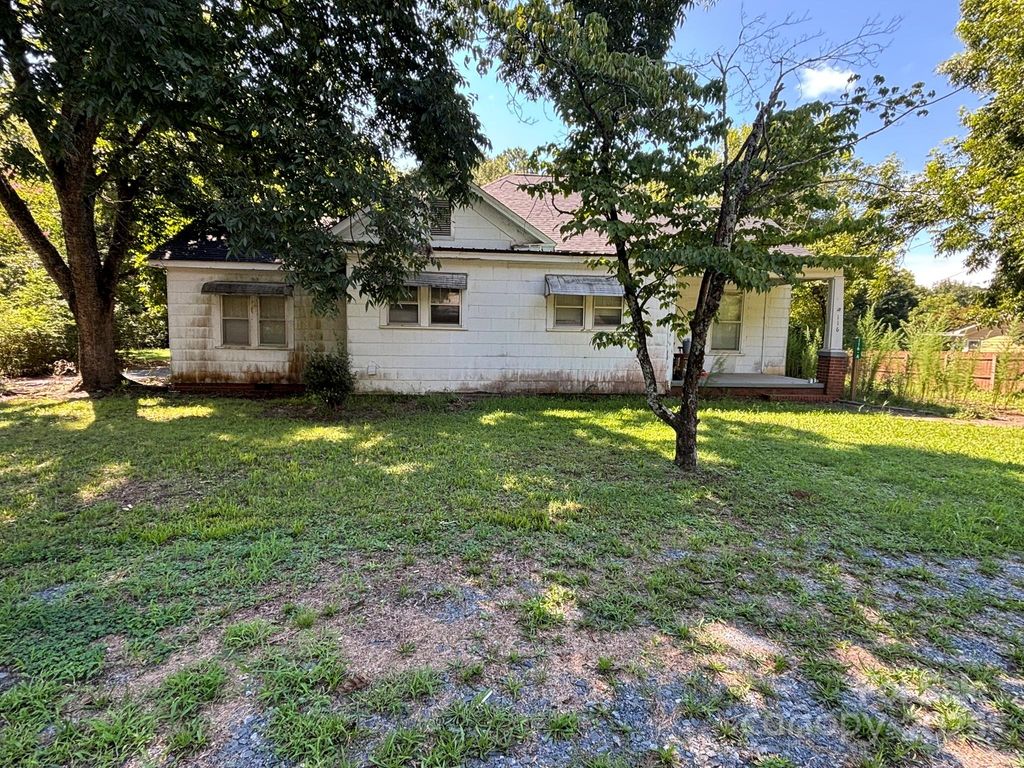 116 E Ingram Street, Mount Gilead, NC 27306