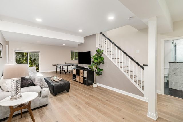 1 Villagrande Boulevard, Fort Thomas, KY 41075