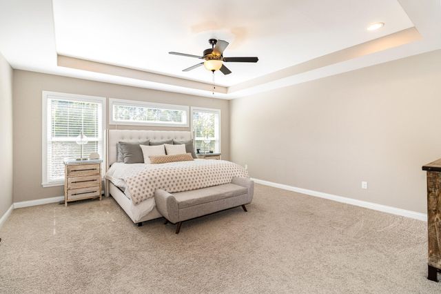 1 Villagrande Boulevard, Fort Thomas, KY 41075