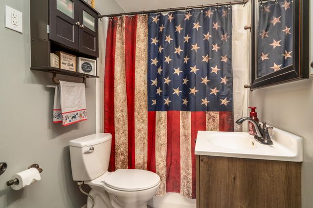 1221 Knight Avenue N, Thief River Falls, MN 56701