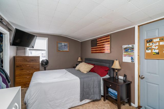 1221 Knight Avenue N, Thief River Falls, MN 56701