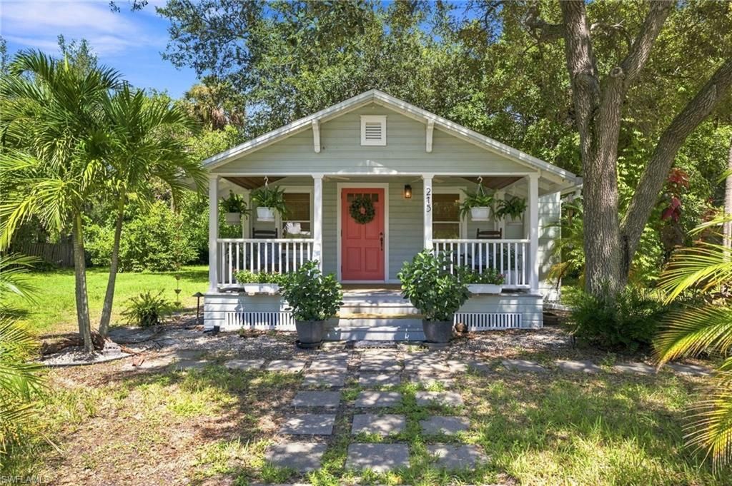215 Granada BLVD, FORT MYERS, FL 33905 — photo 2