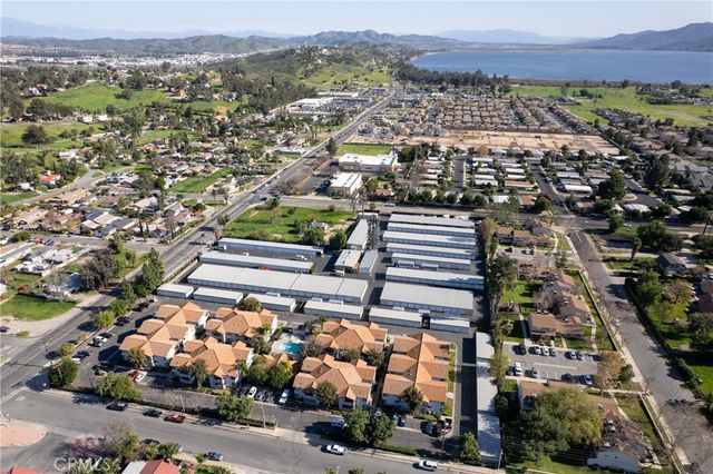 16377 Lakeshore 6K, Lake Elsinore, CA 92530