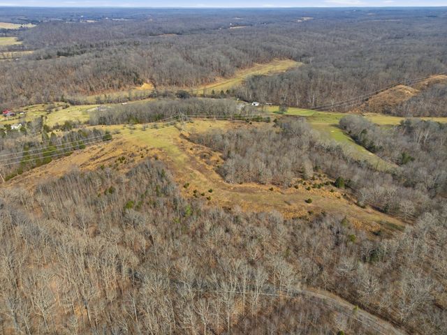 0 Indian Creek Rd, Mc Ewen, TN 37101