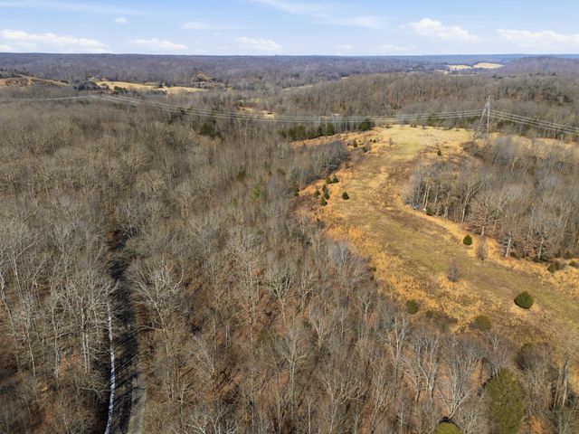 0 Indian Creek Rd, Mc Ewen, TN 37101