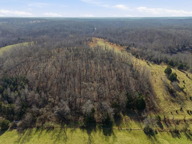 0 Indian Creek Rd, Mc Ewen, TN 37101