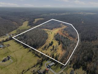 0 Indian Creek Rd, Mc Ewen, TN 37101