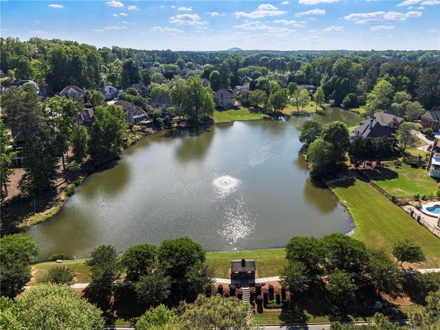 2116 Ector Place NW, Kennesaw, GA 30152
