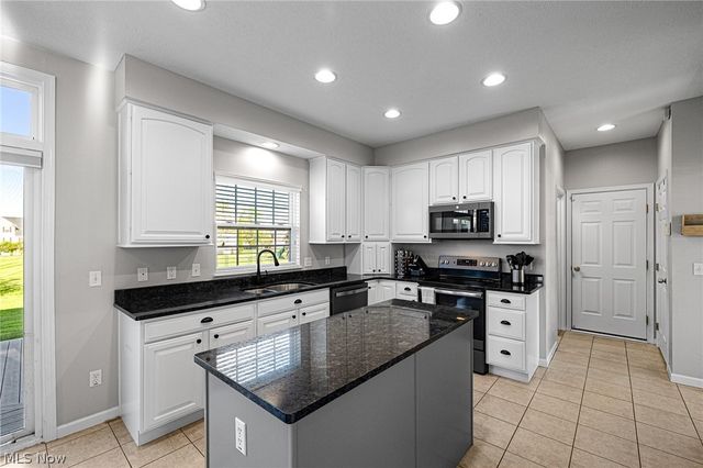3424 Sonoma Way, Avon, OH 44011