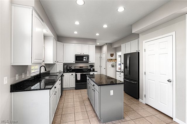 3424 Sonoma Way, Avon, OH 44011