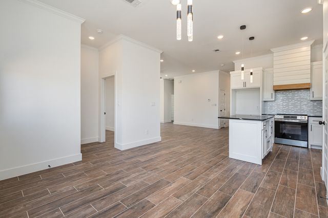 230 Flying Bridge Drive, Gun Barrel City, TX 75156