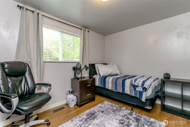 30411 12th Place SW, Federal Way, WA 98023