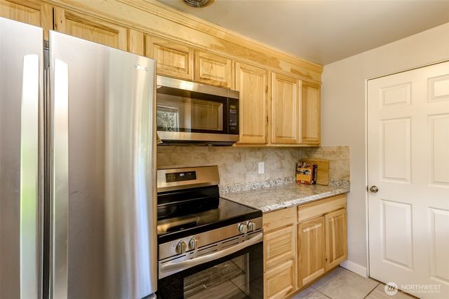 30411 12th Place SW, Federal Way, WA 98023
