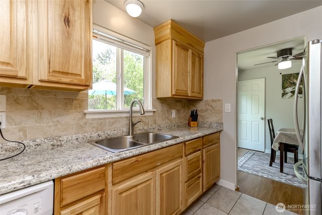 30411 12th Place SW, Federal Way, WA 98023