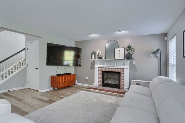 1821 Pioneer Drive, Franklin Park, PA 15143