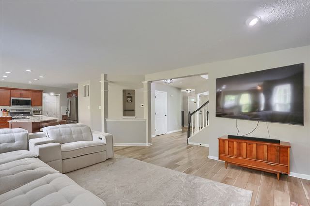 1821 Pioneer Drive, Franklin Park, PA 15143