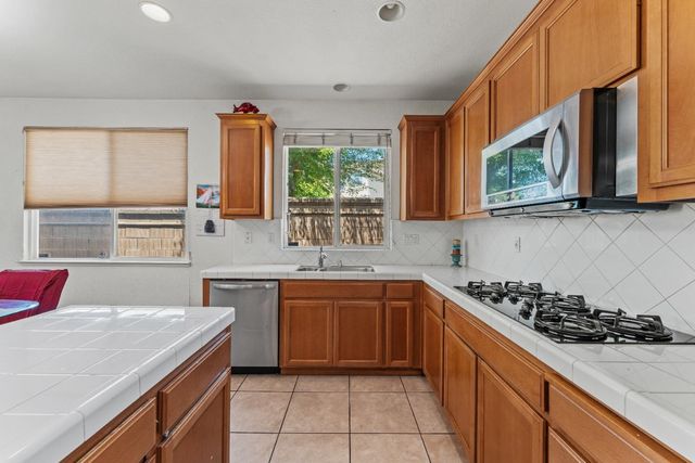 23 Delta Tule Ct, Sacramento, CA 95834