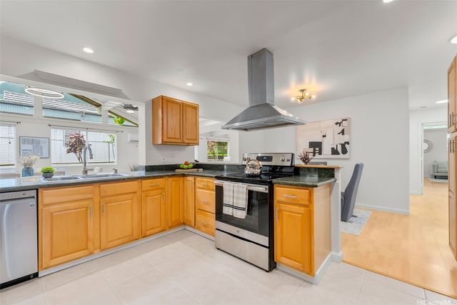 46-455 Makena Street, Kaneohe, HI 96744