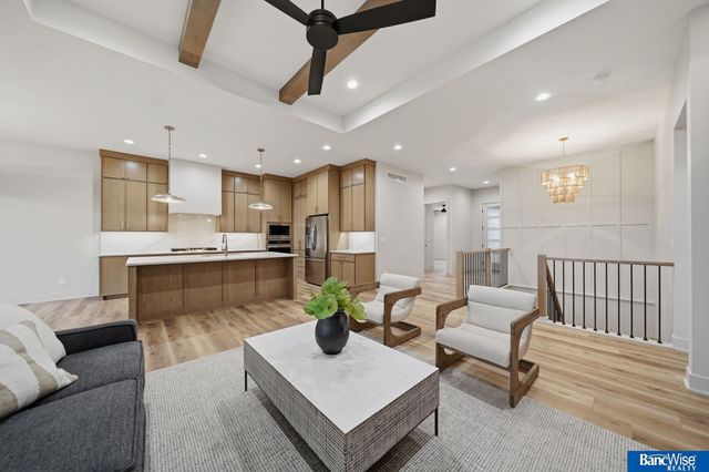 8015 S 43 Street, Lincoln, NE 68516