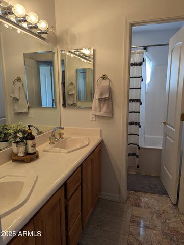 568 N Las Flores Drive, Oracle, AZ 85623